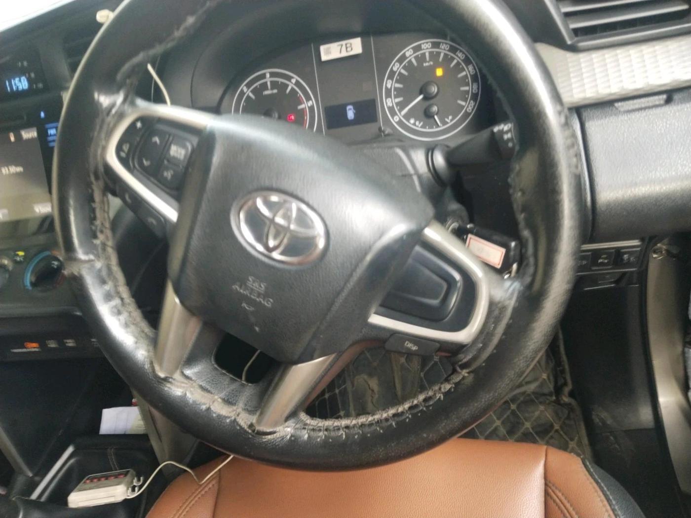 2020 Toyota Innova Crysta 2.4 G 7 STR, Diesel, Manual, 3,08,594 km, interior