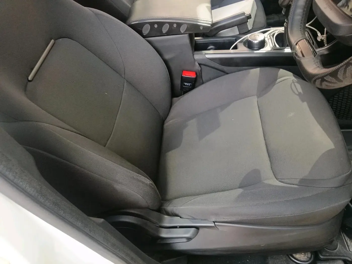 2023 Tata NEXON SMART+ SUNROOF 1.2 PETROL, Petrol, Manual, 40,278 km, interior