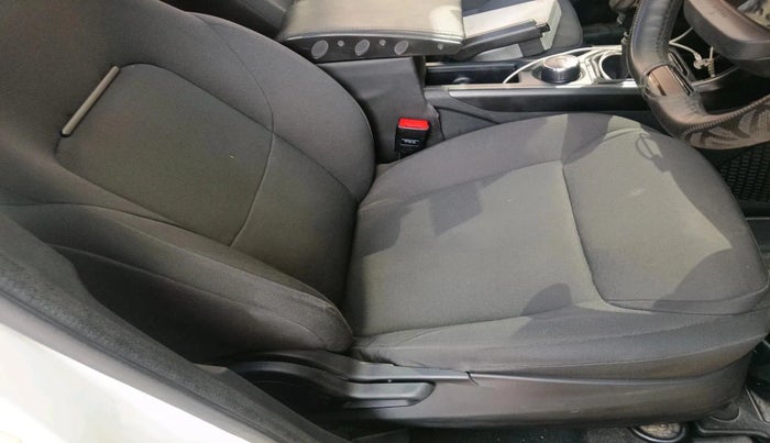 2023 Tata NEXON SMART+ SUNROOF 1.2 PETROL, Petrol, Manual, 40,278 km, interior