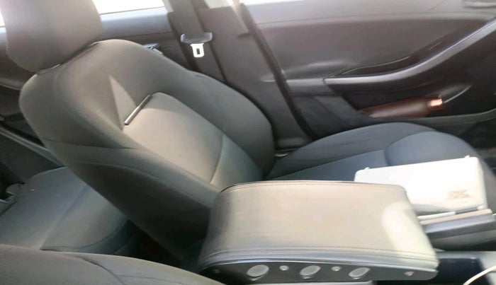 2023 Tata NEXON SMART+ SUNROOF 1.2 PETROL, Petrol, Manual, 40,278 km, interior