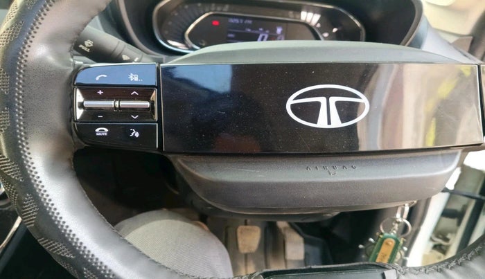 2023 Tata NEXON SMART+ SUNROOF 1.2 PETROL, Petrol, Manual, 40,278 km, interior