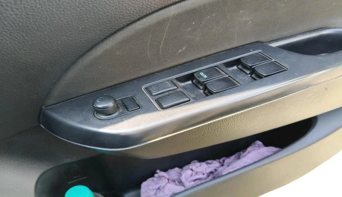 2015 Maruti Swift VXI, Petrol, Manual, 44,015 km, interior