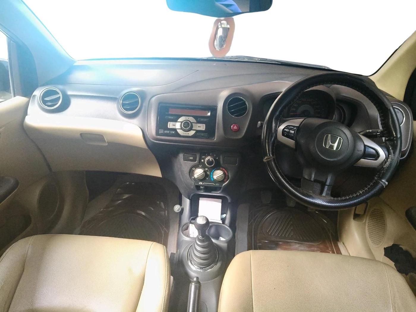 2013 Honda Amaze 1.2L I-VTEC S, Petrol, Manual, 99,607 km, interior