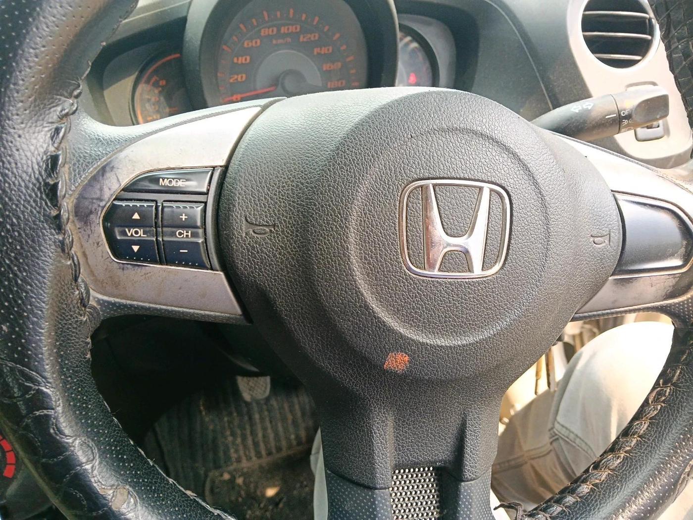 2014 Honda Amaze 1.2L I-VTEC S, CNG, Manual, 1,12,866 km, interior