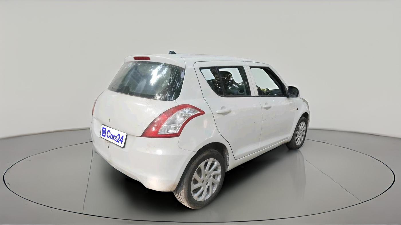 2017 Maruti Swift LXI (O), Petrol, Manual, 1,45,873 km, exterior
