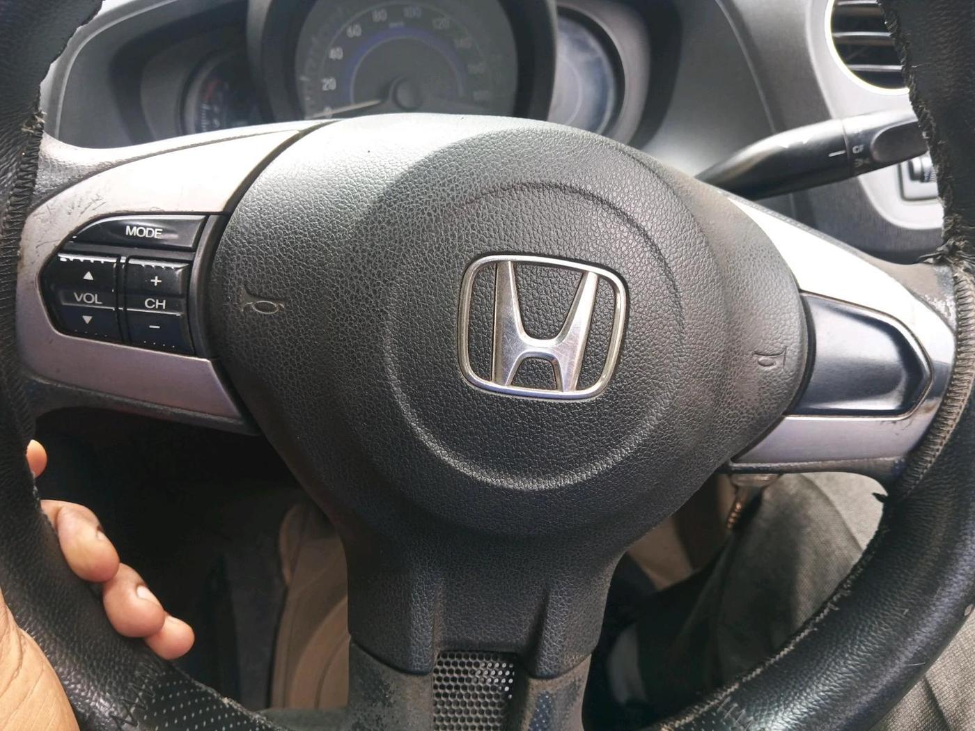 2015 Honda Amaze 1.2L I-VTEC S, Petrol, Manual, 52,096 km, interior