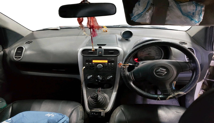 2011 Maruti Ritz VXI, CNG, Manual, 1,28,848 km, interior
