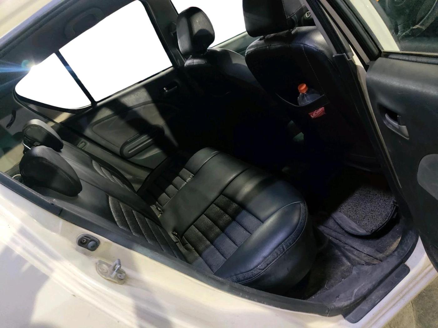 2011 Maruti Ritz VXI, CNG, Manual, 1,28,848 km, interior