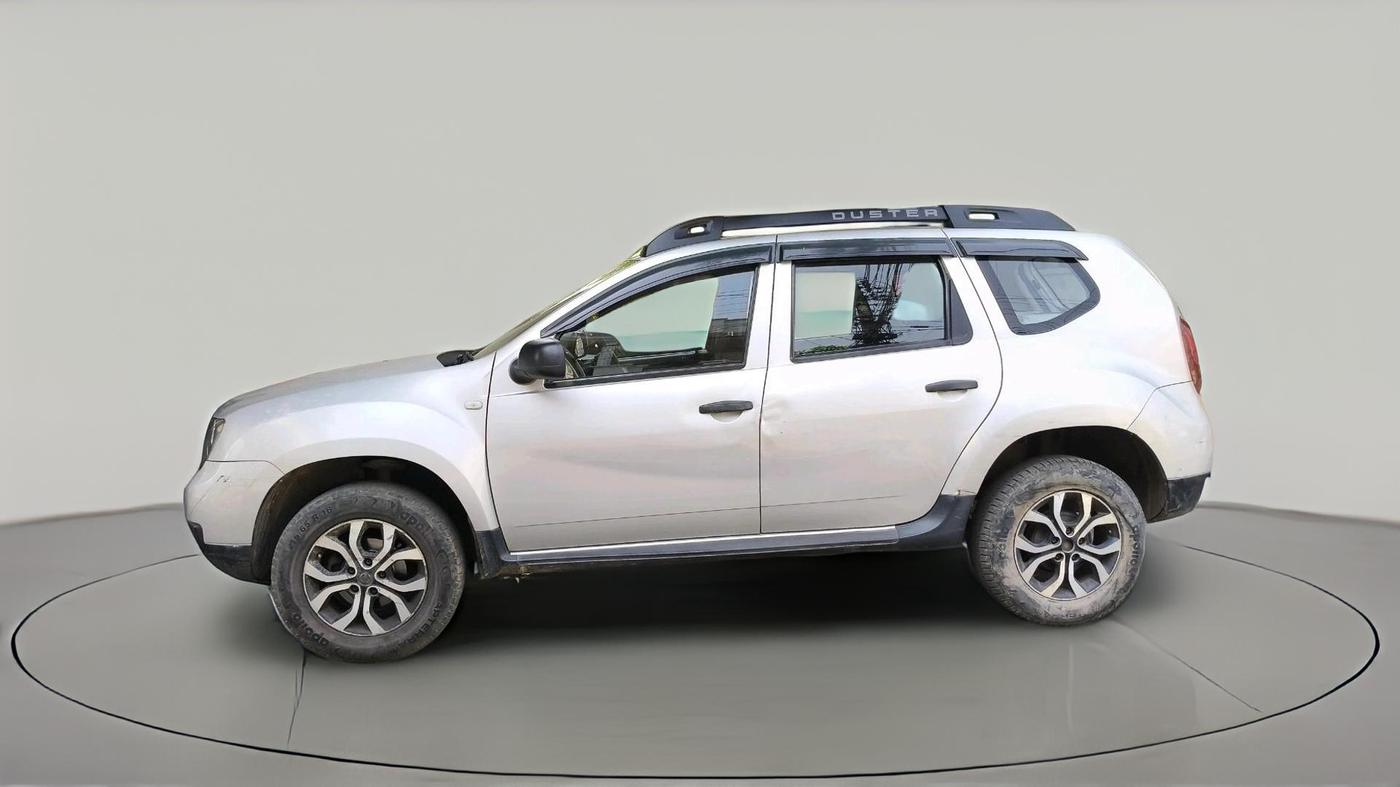 2018 Renault Duster RXE PETROL, Petrol, Manual, 33,366 km, exterior