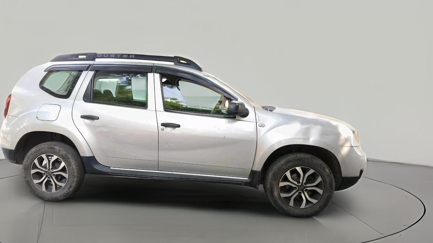 2018 Renault Duster RXE PETROL, Petrol, Manual, 33,366 km, exterior