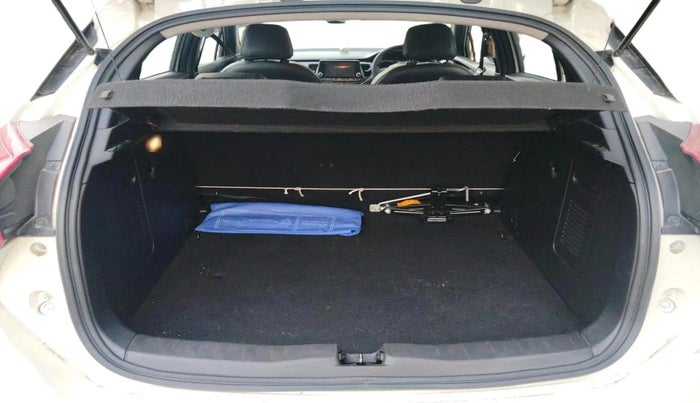 2022 Nissan Kicks XV 1.5, Petrol, Manual, 28,995 km, exterior