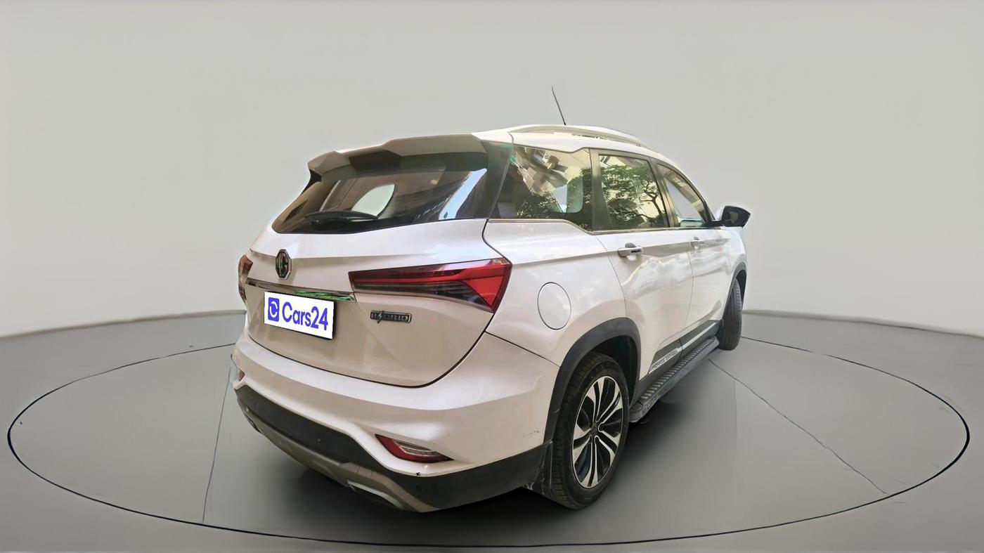 2021 MG HECTOR PLUS SHARP 1.5 PETROL TURBO HYBRID MT 6-STR, Petrol, Manual, 1,04,541 km, exterior
