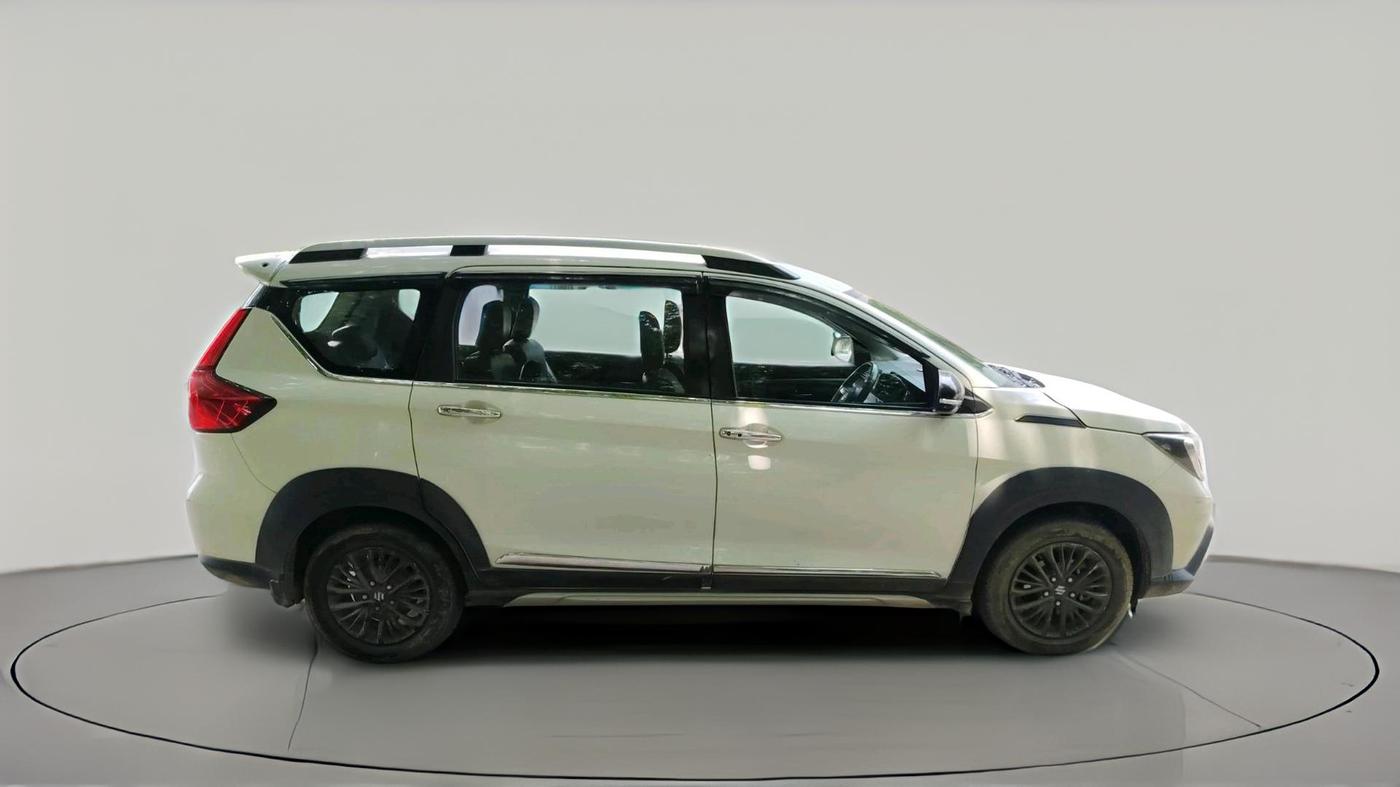 2020 Maruti XL6 ALPHA MT, Petrol, Manual, 1,37,525 km, exterior