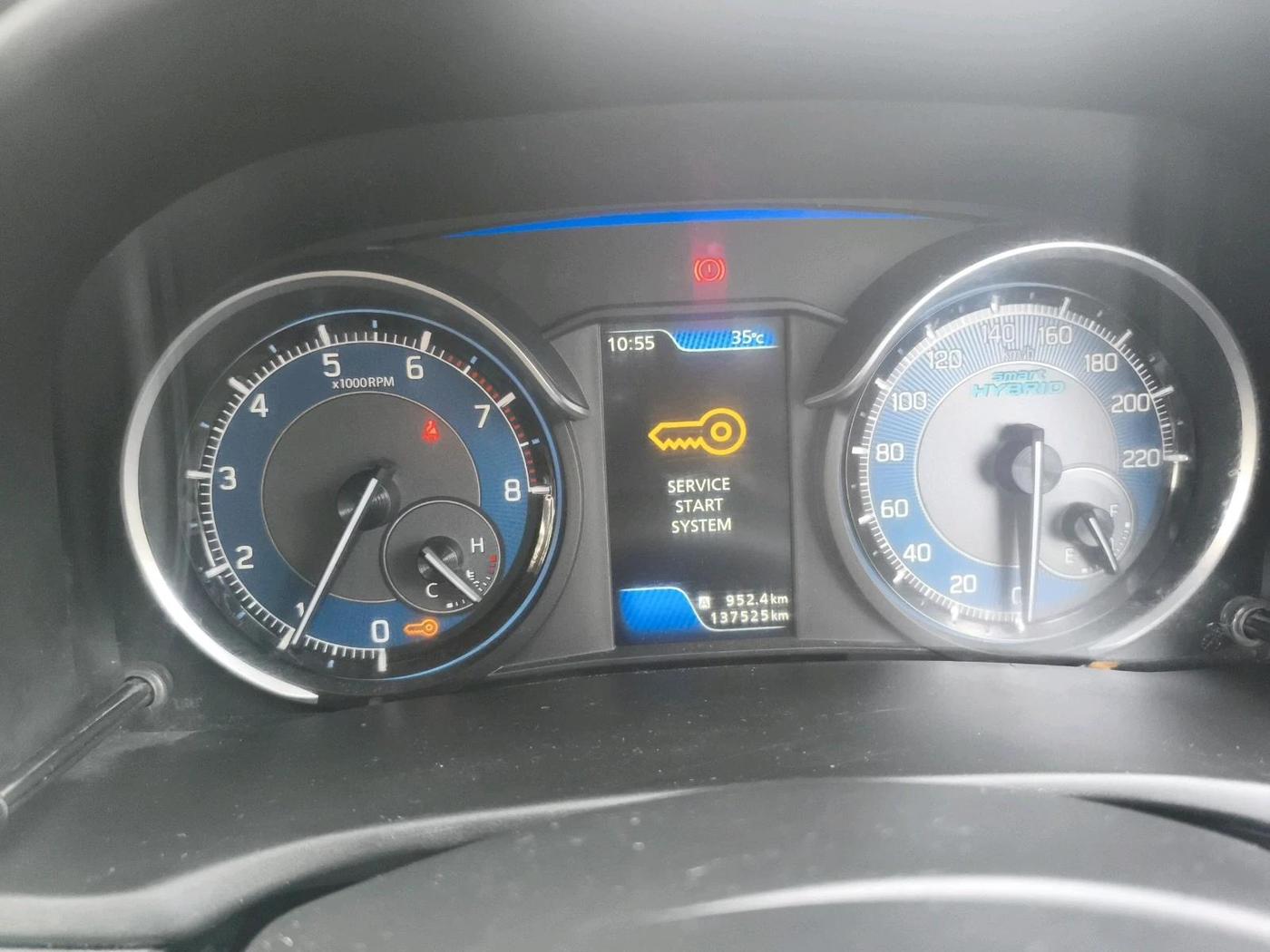 2020 Maruti XL6 ALPHA MT, Petrol, Manual, 1,37,525 km, interior