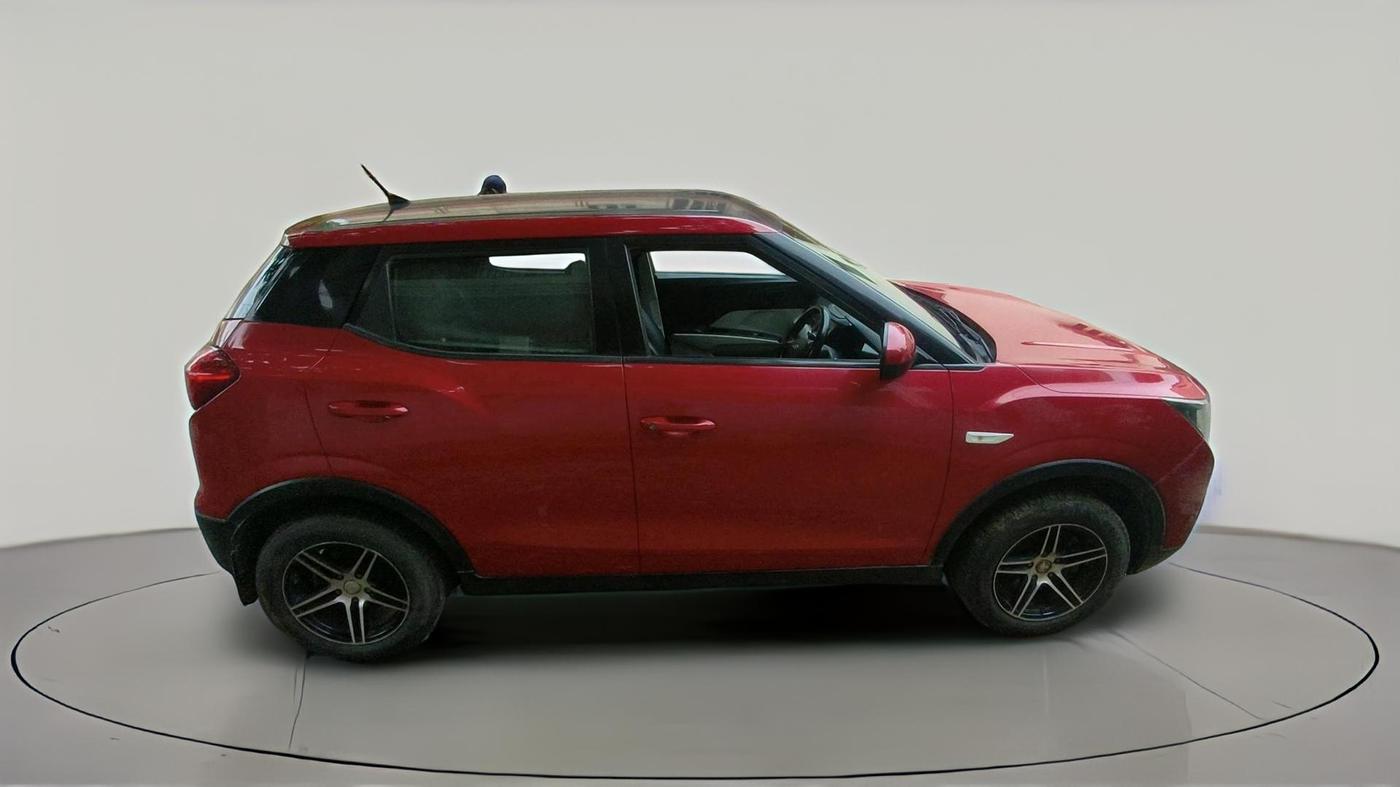 2019 Mahindra XUV300 W4 1.5 DIESEL, Diesel, Manual, 93,303 km, exterior