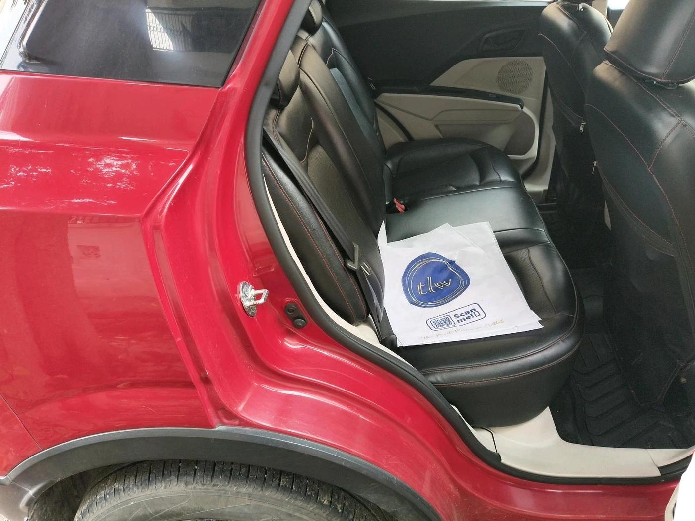 2019 Mahindra XUV300 W4 1.5 DIESEL, Diesel, Manual, 93,303 km, interior