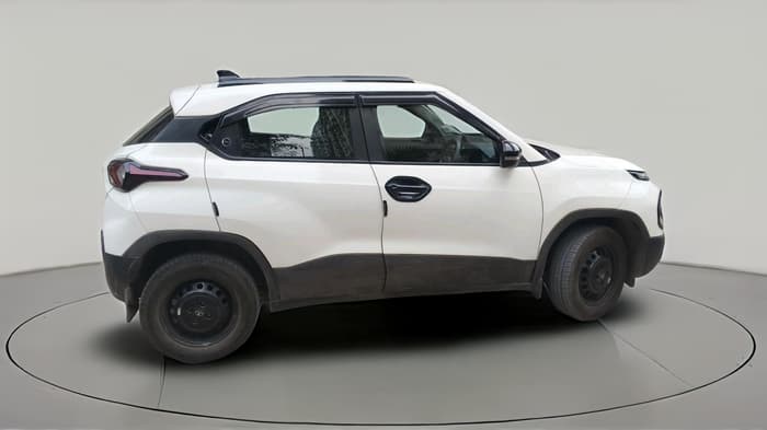 2024 Tata PUNCH PURE MT, Petrol, Manual, 3,160 km, exterior