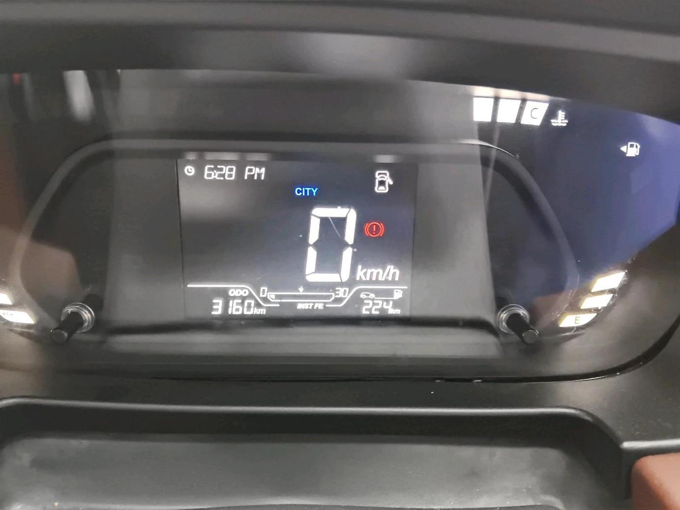 2024 Tata PUNCH PURE MT, Petrol, Manual, 3,160 km, interior
