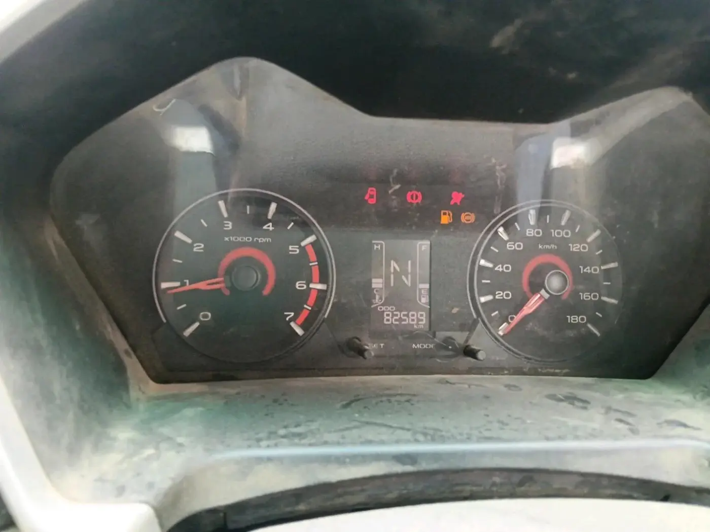 2016 Mahindra Kuv100 K8 D 5 STR, Diesel, Manual, 82,589 km, interior