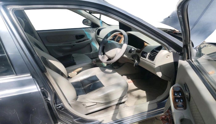 2011 Hyundai Accent EXECUTIVE, CNG, Manual, 1,01,821 km, interior