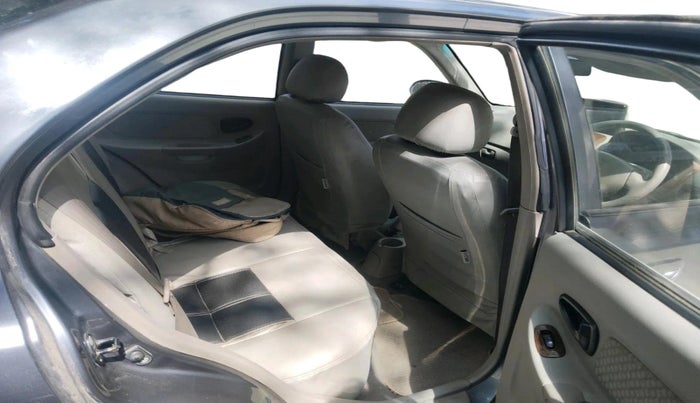 2011 Hyundai Accent EXECUTIVE, CNG, Manual, 1,01,821 km, interior