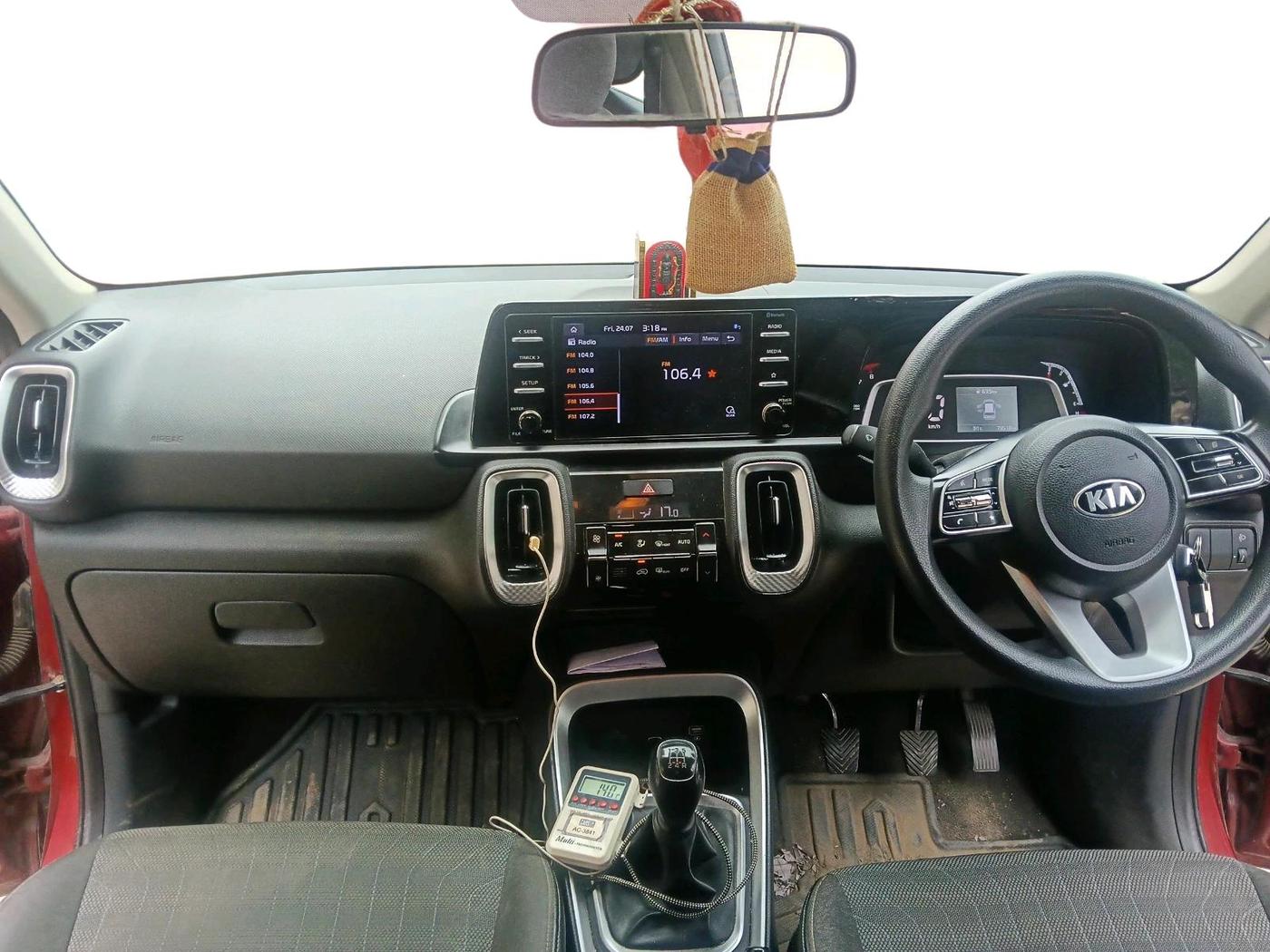 2020 KIA SONET HTK PLUS 1.2, Petrol, Manual, 79,518 km, interior