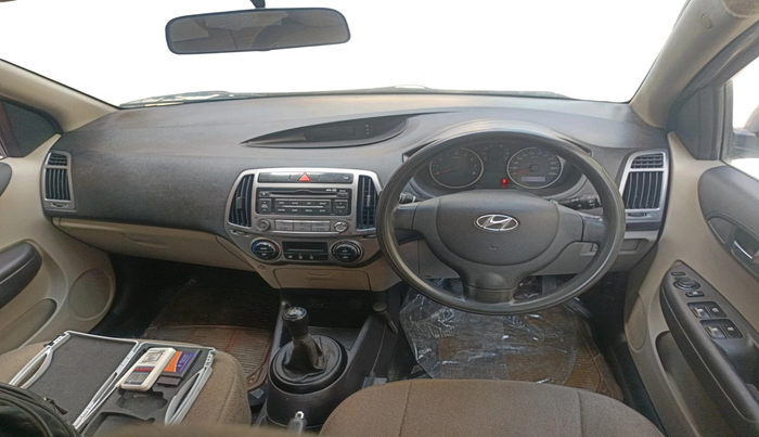 2013 Hyundai i20 MAGNA (O) 1.2, Petrol, Manual, 69,872 km, interior
