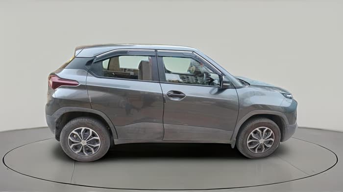 2022 Tata PUNCH PURE MT, Petrol, Manual, 33,457 km, exterior