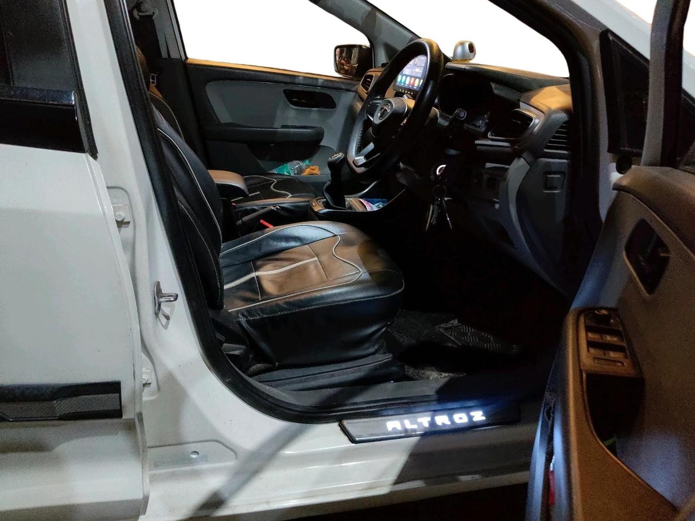 2021 Tata ALTROZ XE PETROL, CNG, Manual, 59,887 km, interior
