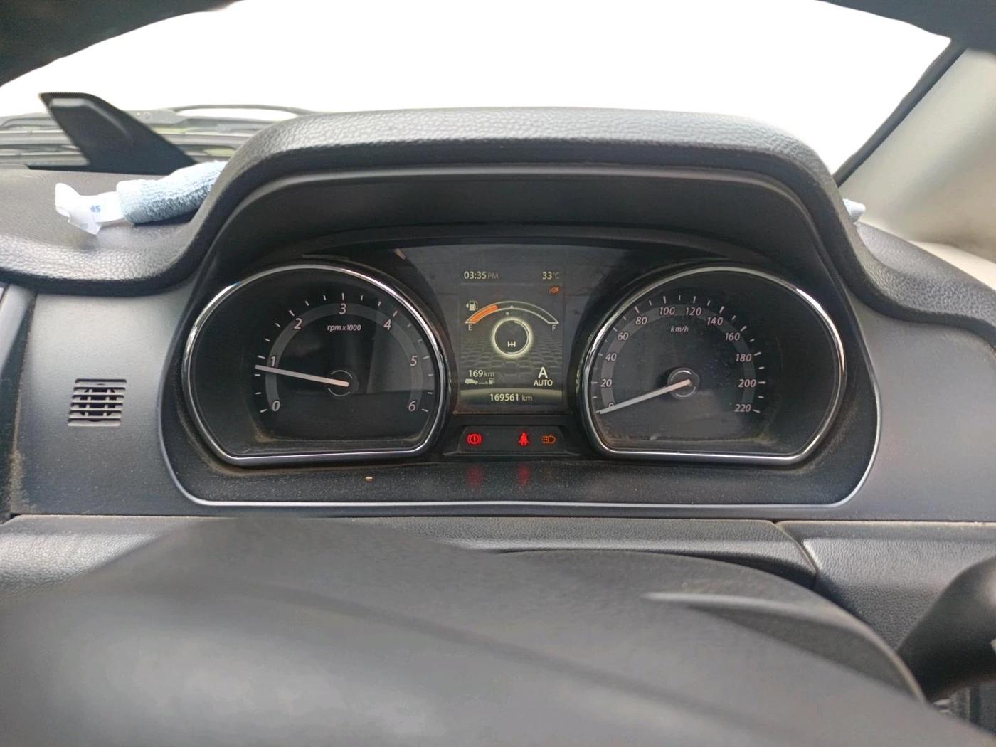 2018 Tata Hexa XT 4X2 6 STR, Diesel, Manual, 1,69,561 km, interior