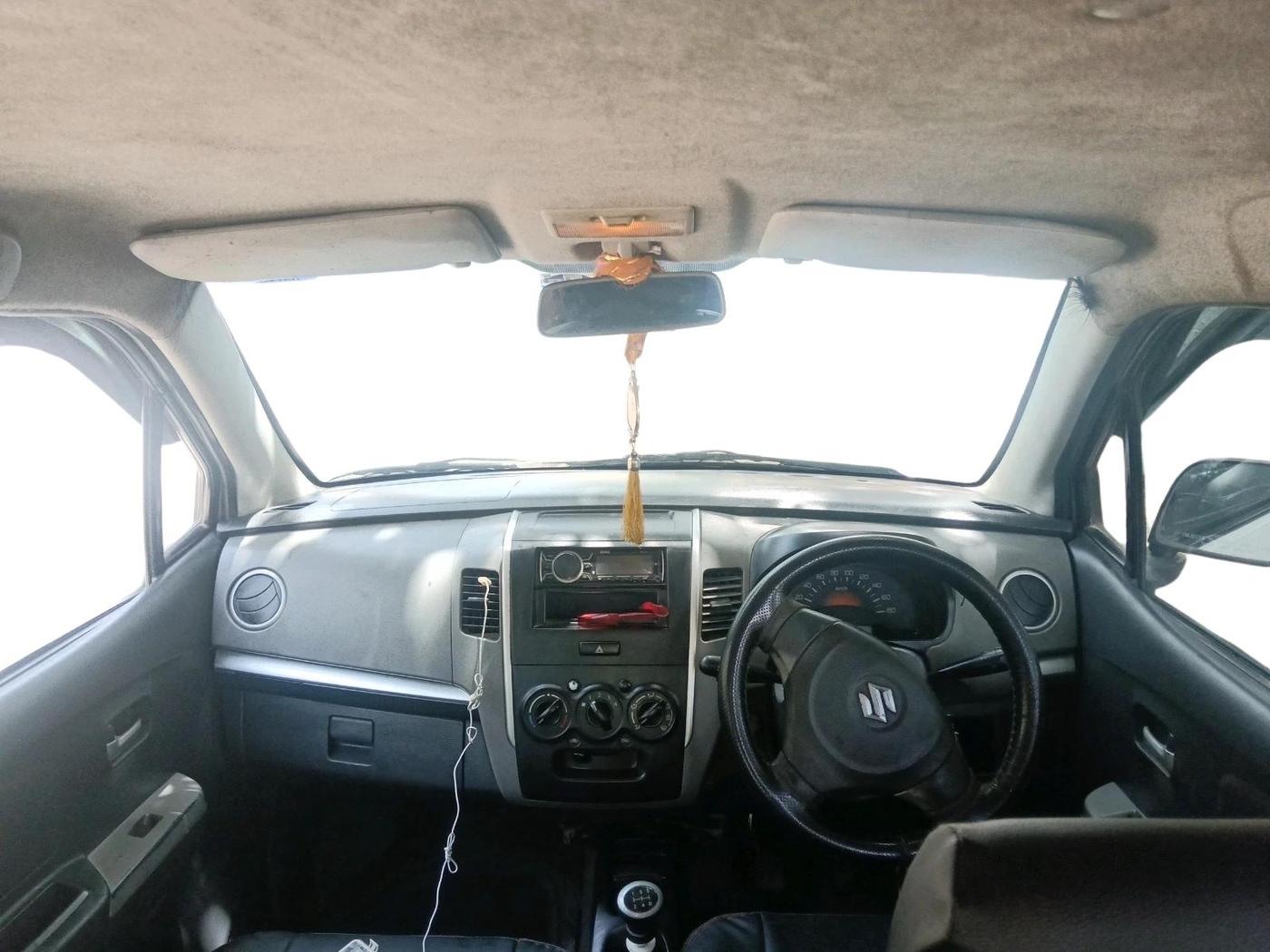 2011 Maruti Wagon R 1.0 LXI CNG, CNG, Manual, 1,92,777 km, interior