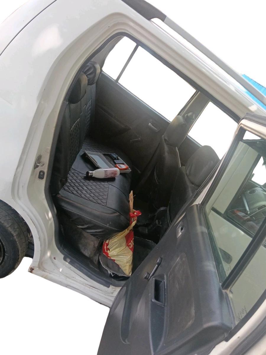 2011 Maruti Wagon R 1.0 LXI CNG, CNG, Manual, 1,92,777 km, interior