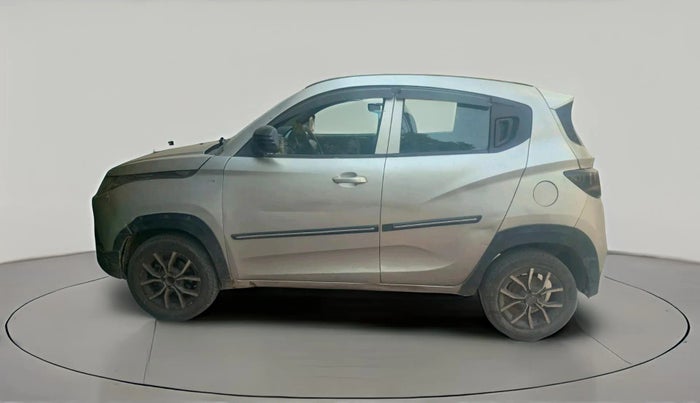 2017 Mahindra KUV 100 NXT K8 D 6 STR, Diesel, Manual, 2,20,713 km, exterior