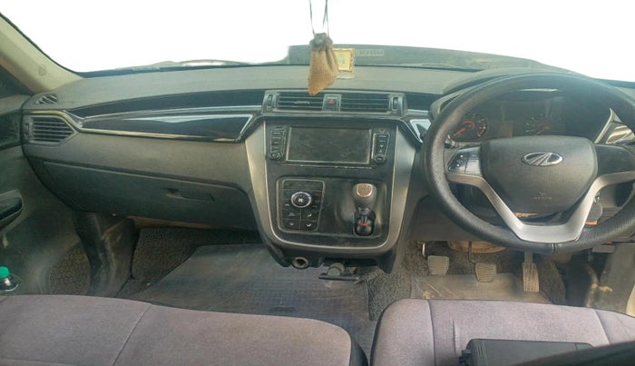 2017 Mahindra KUV 100 NXT K8 D 6 STR, Diesel, Manual, 2,20,713 km, interior