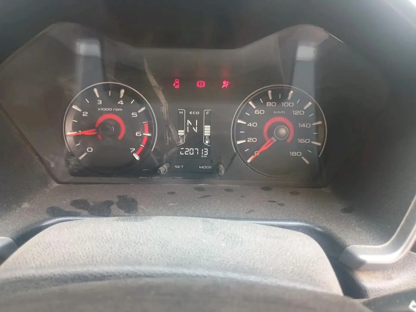 2017 Mahindra KUV 100 NXT K8 D 6 STR, Diesel, Manual, 2,20,713 km, interior