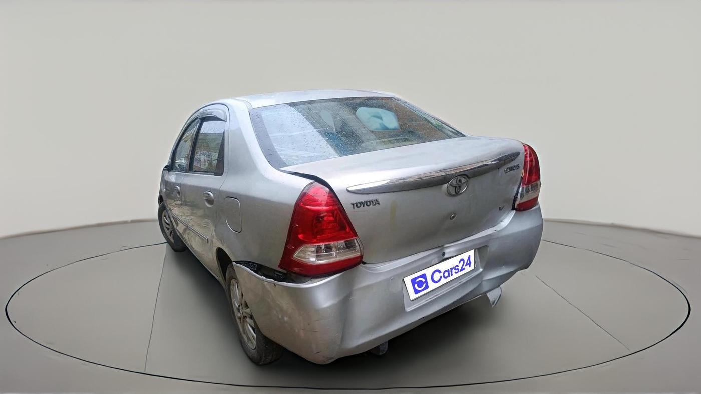 2011 Toyota Etios V, Petrol, Manual, 1,78,132 km, exterior