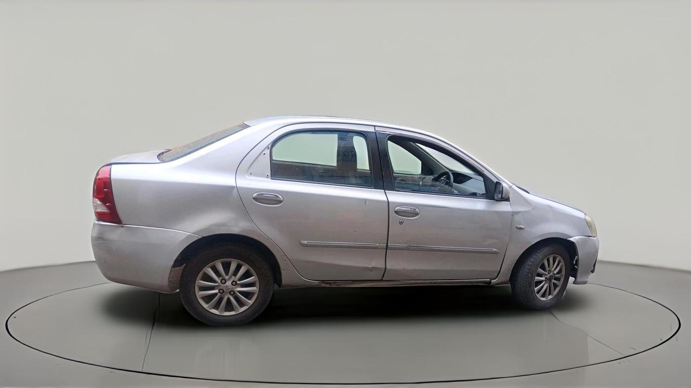 2011 Toyota Etios V, Petrol, Manual, 1,78,132 km, exterior