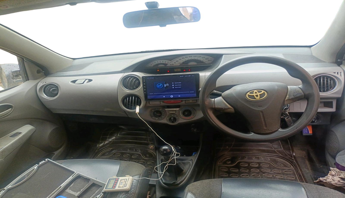 2011 Toyota Etios V, Petrol, Manual, 1,78,132 km, interior