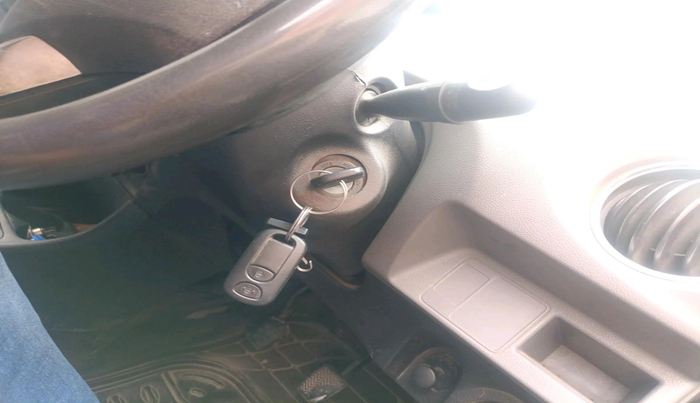 2011 Toyota Etios V, Petrol, Manual, 1,78,132 km, interior