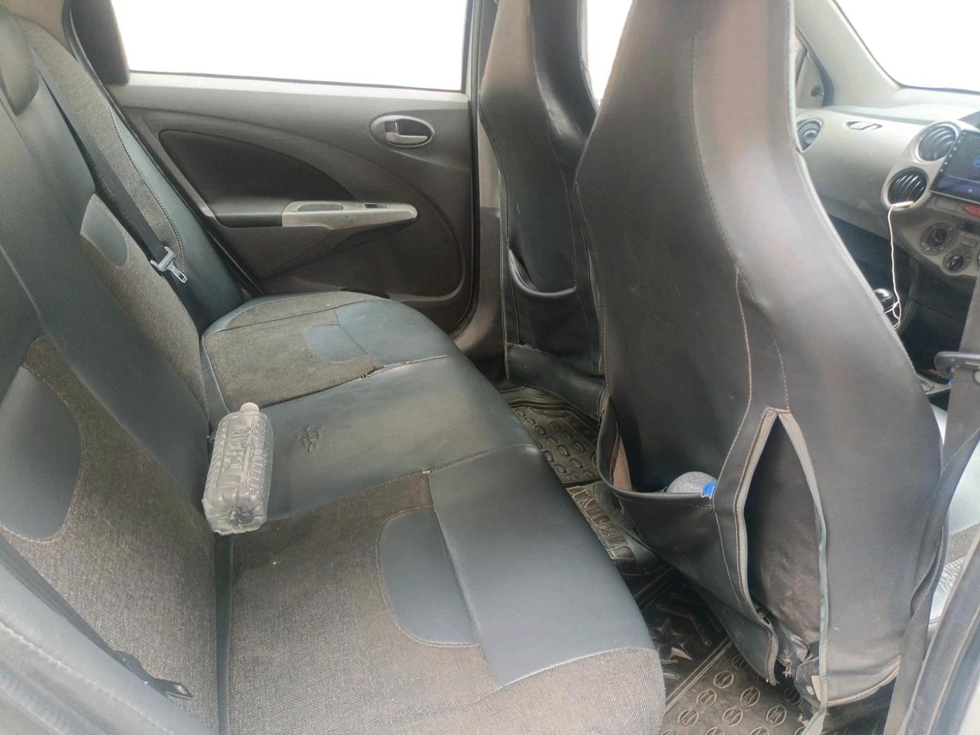 2011 Toyota Etios V, Petrol, Manual, 1,78,132 km, interior
