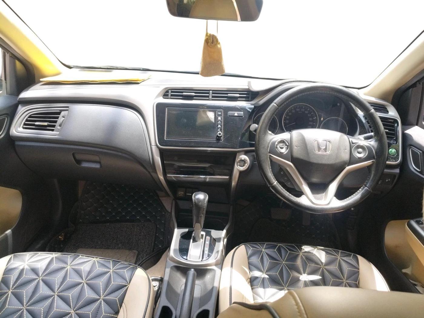 2017 Honda City 1.5L I-VTEC ZX CVT, Petrol, Automatic, 1,35,130 km, interior