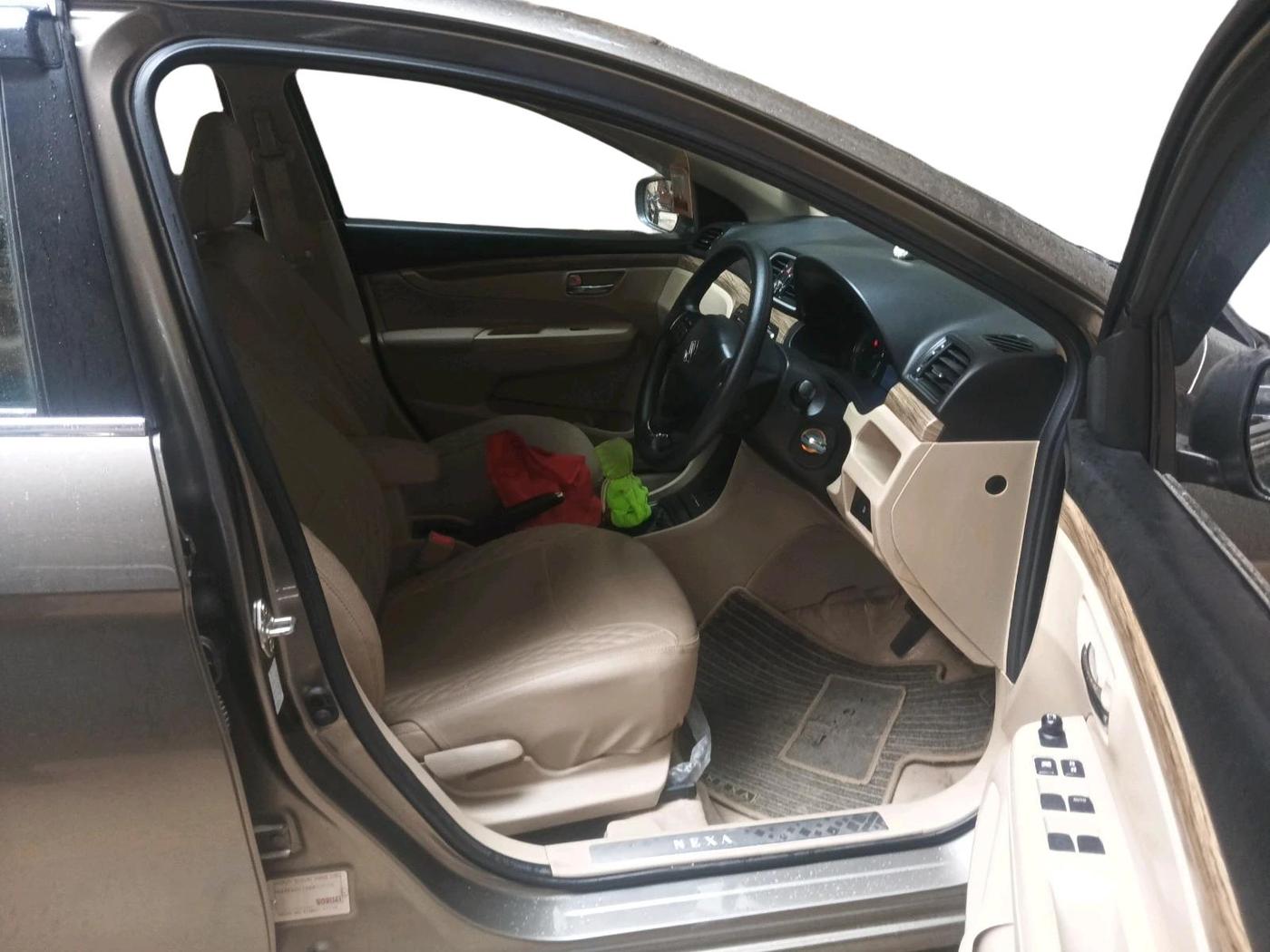 2021 Maruti Ciaz SIGMA 1.5 SHVS MT  PETROL, Petrol, Manual, 12,695 km, interior