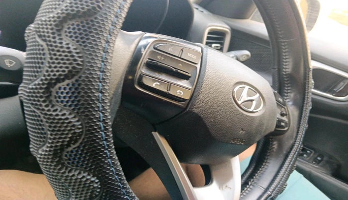 2020 Hyundai VENUE SX 1.0 TURBO, Petrol, Manual, 76,830 km, interior