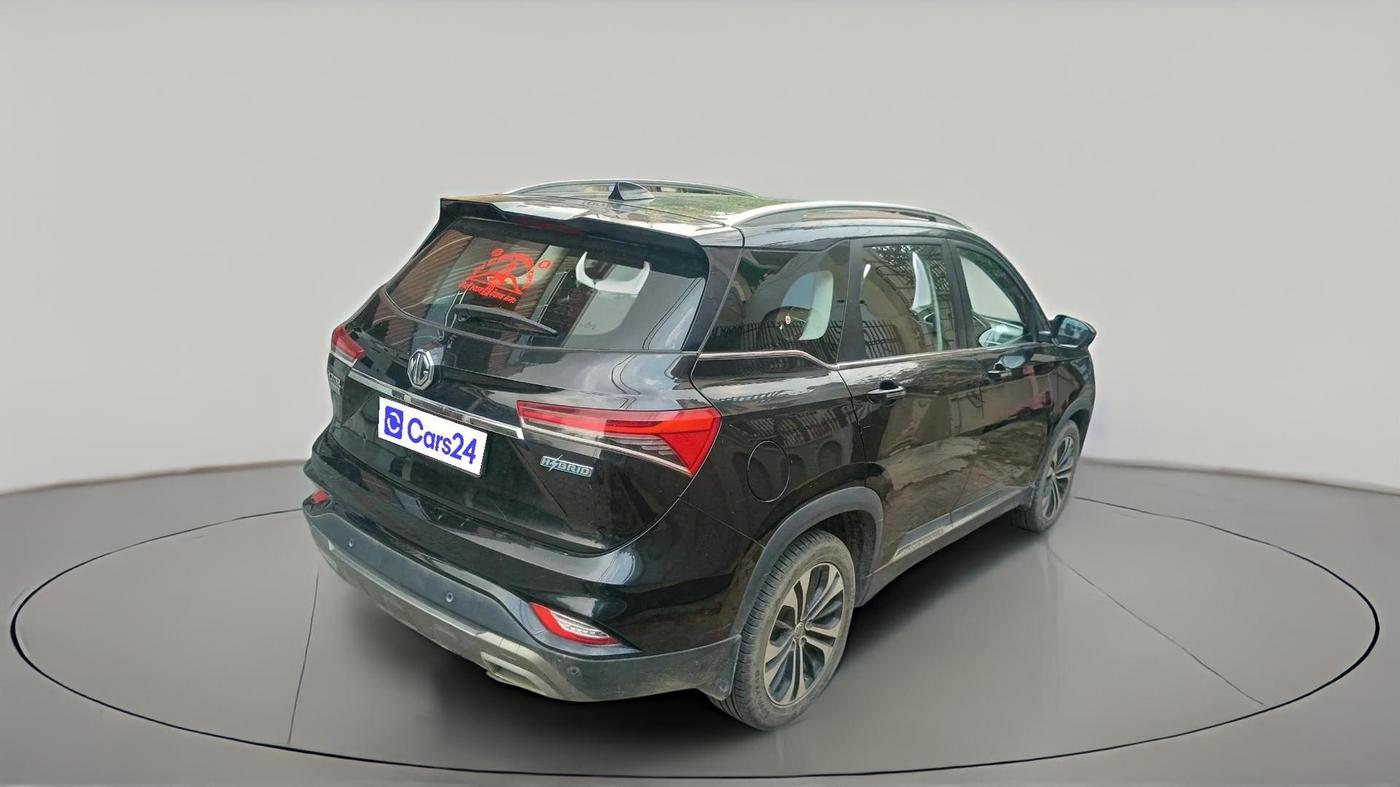 2022 MG HECTOR PLUS SHARP 1.5 PETROL TURBO HYBRID MT 6-STR, Petrol, Manual, 32,113 km, exterior
