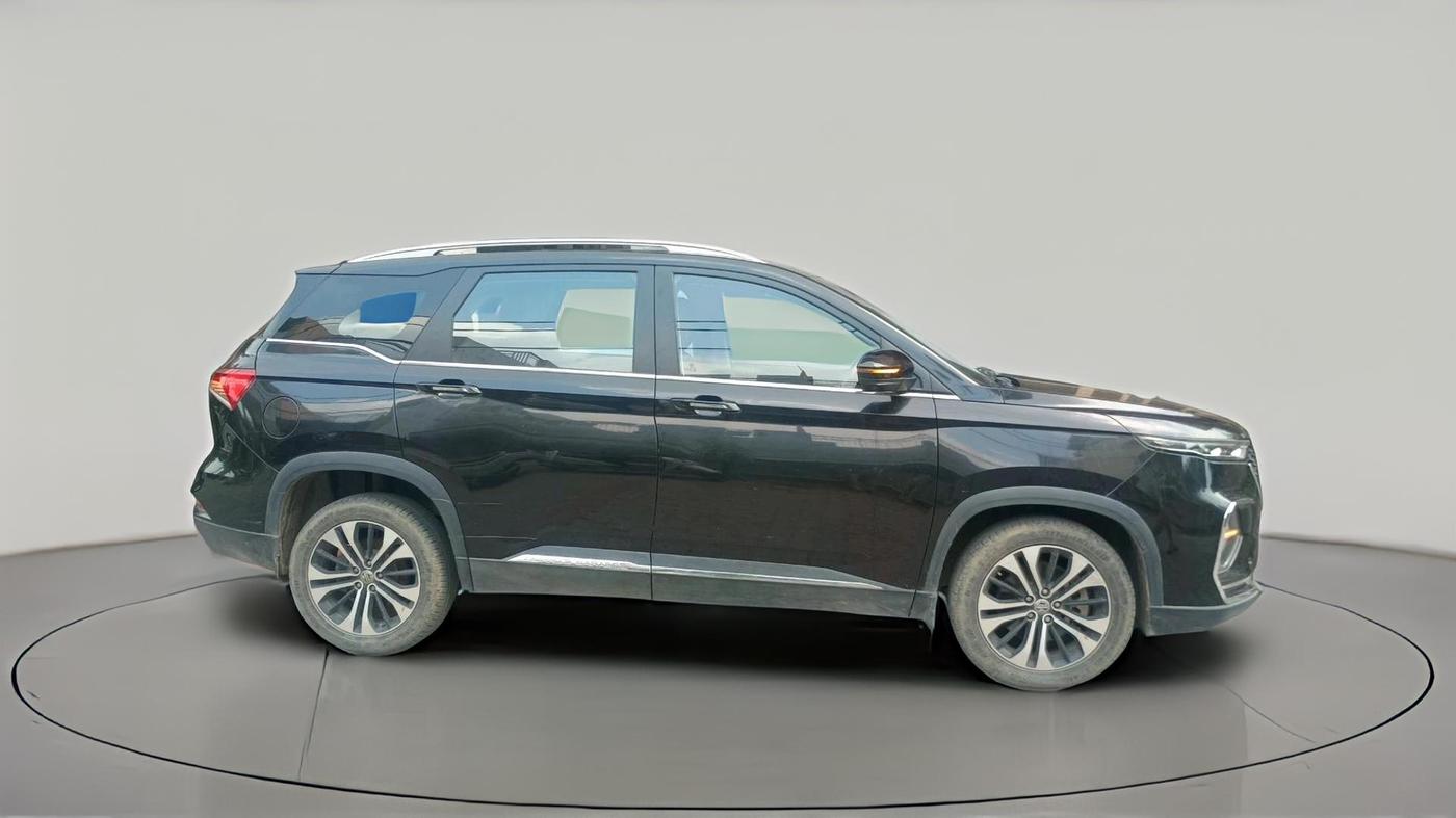 2022 MG HECTOR PLUS SHARP 1.5 PETROL TURBO HYBRID MT 6-STR, Petrol, Manual, 32,113 km, exterior