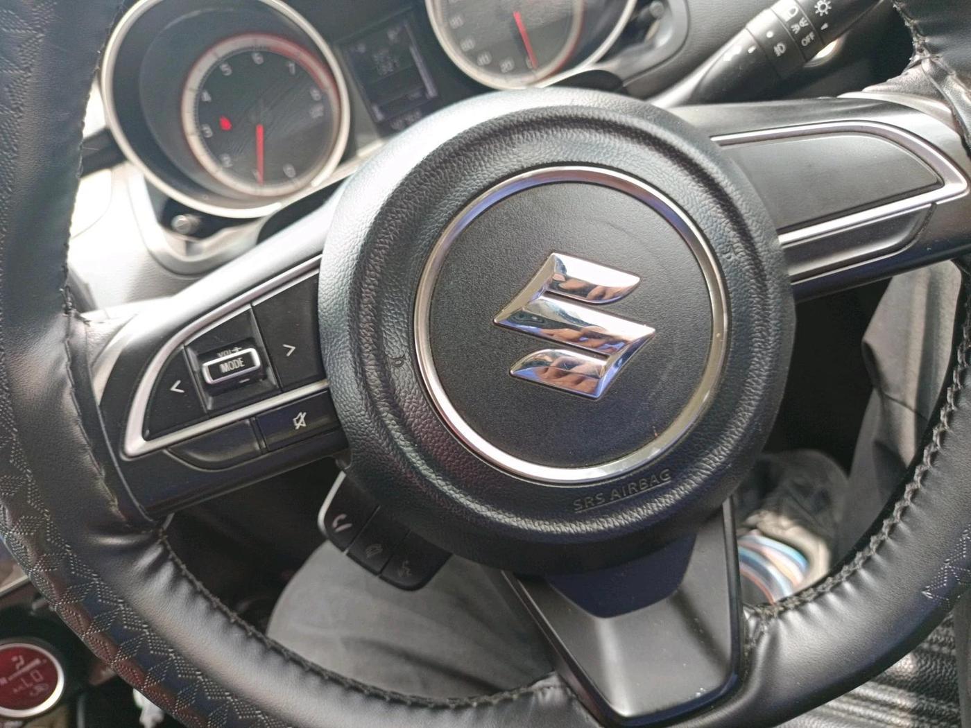 2023 Maruti Swift ZXI CNG, CNG, Manual, 40,768 km, interior