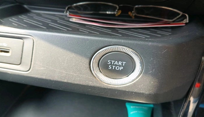 2021 Renault Kiger RXT AMT, Petrol, Automatic, 15,202 km, interior