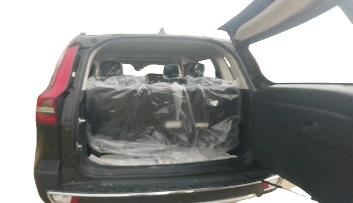 2026 Mahindra SCORPIO-N Z8 Select Petrol MT, Petrol, Manual, 753 km, exterior