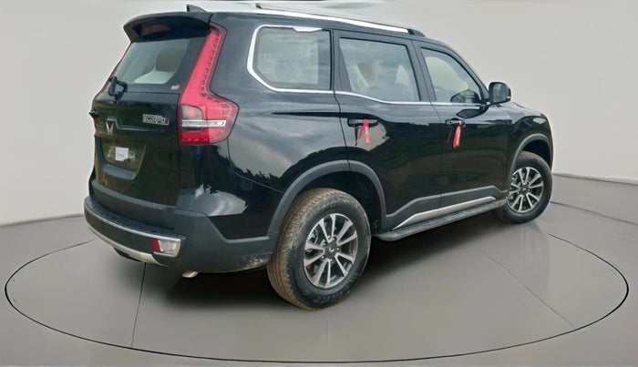 2026 Mahindra SCORPIO-N Z8 Select Petrol MT, Petrol, Manual, 753 km, exterior