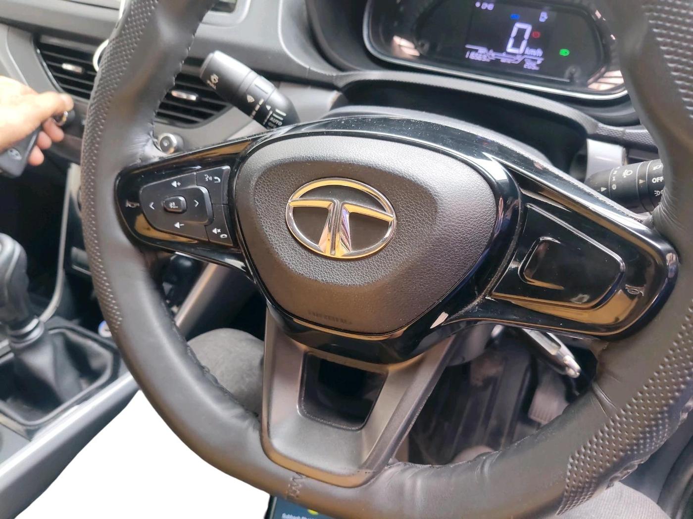 2021 Tata NEXON XM SUNROOF DIESEL, Diesel, Manual, 1,16,569 km, interior